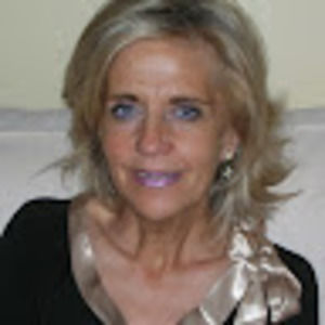 Meet your Posher, Lola